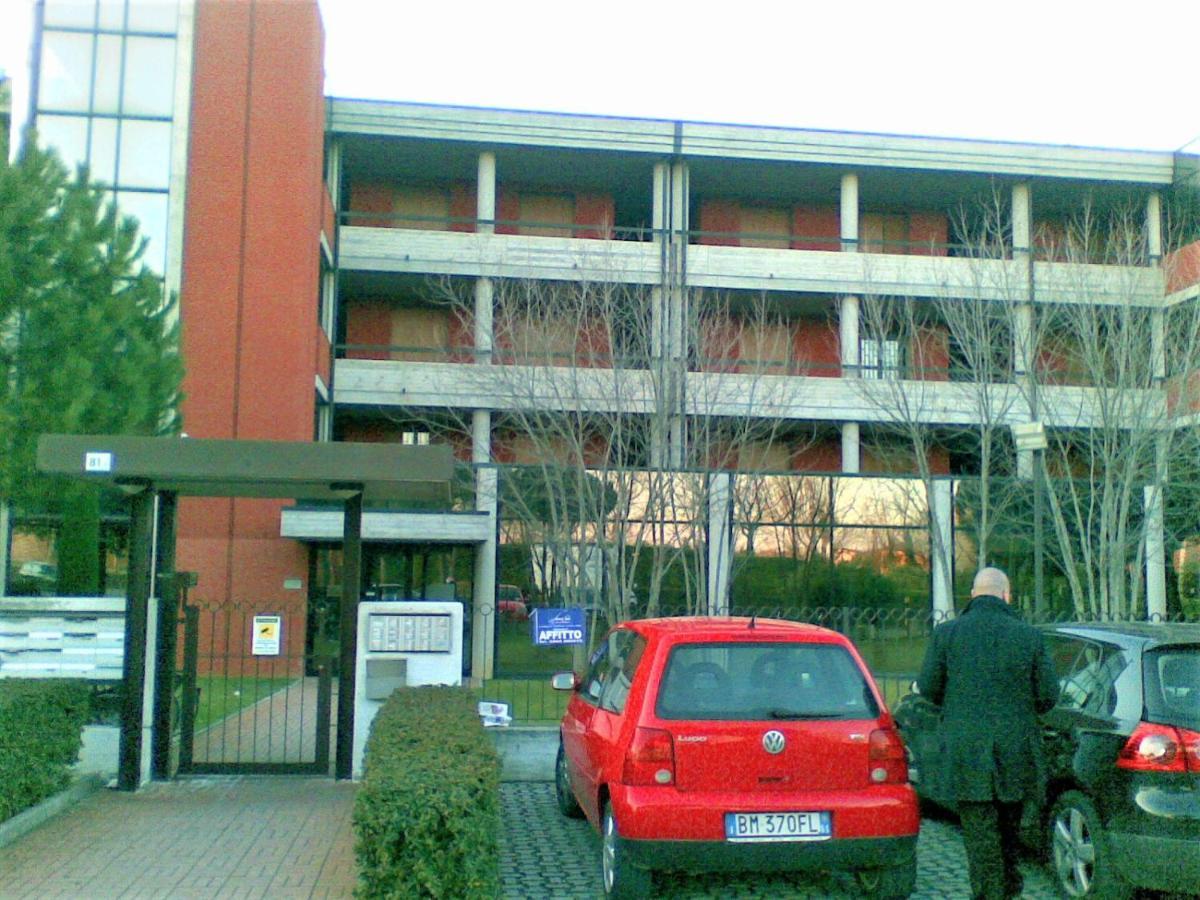 Апартаменти Casa Gisela Дезенцано-дель-Гарда Екстер'єр фото
