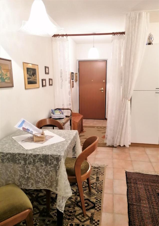 Апартаменти Casa Gisela Дезенцано-дель-Гарда Екстер'єр фото