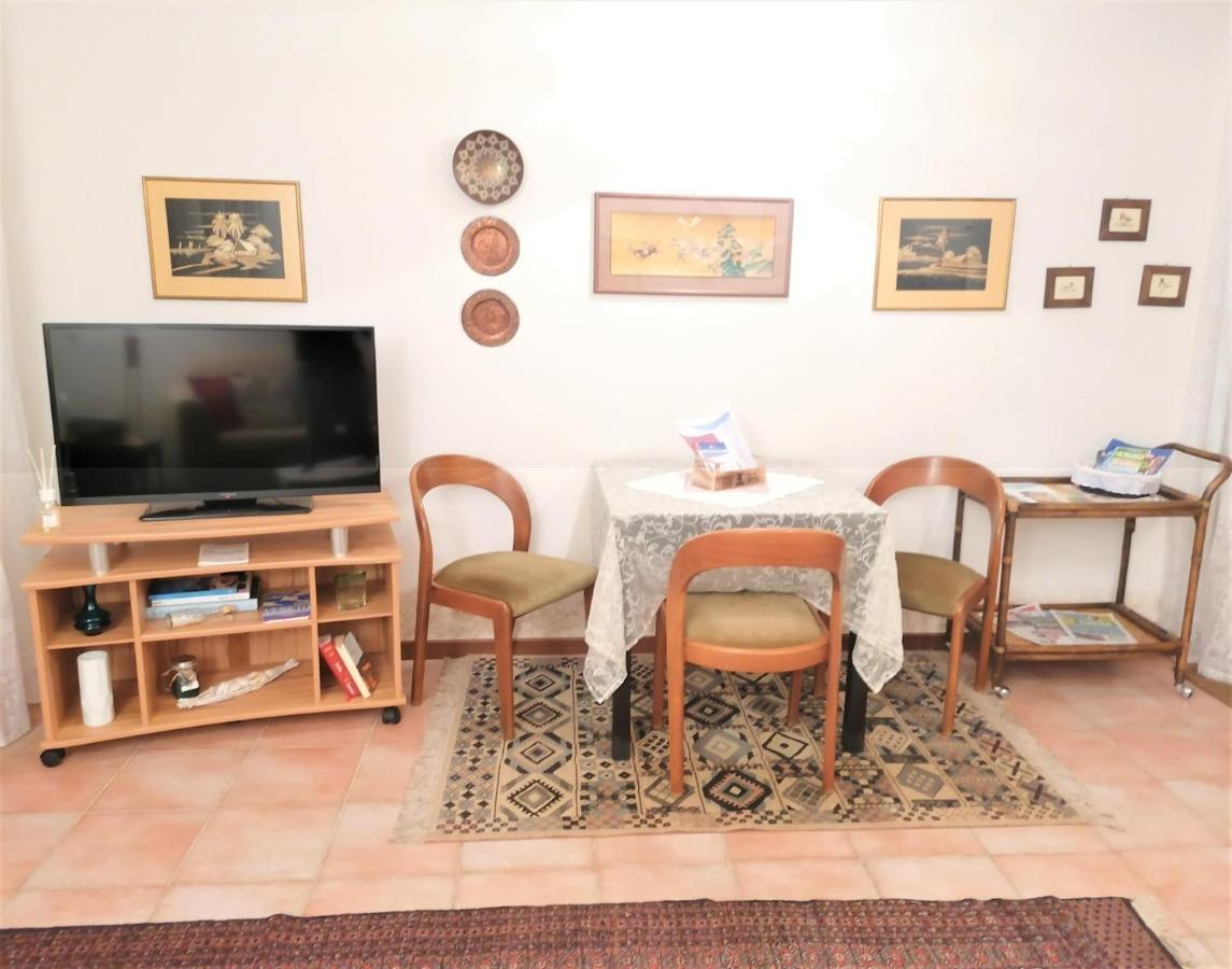 Апартаменти Casa Gisela Дезенцано-дель-Гарда Екстер'єр фото